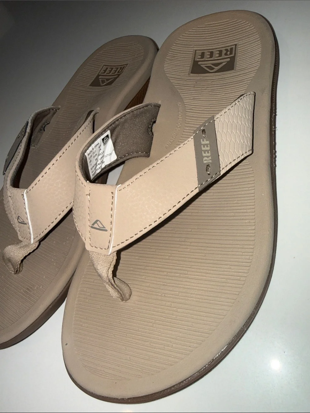 Reef Santa Ana Men's Flip Flop Sandals Size 7 Tan Beige
